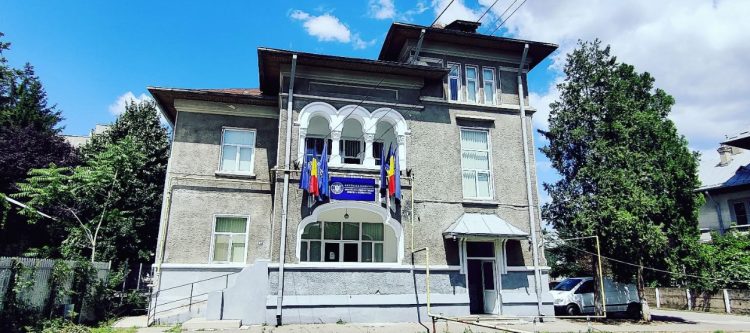 Prefectura Dâmbovița optimizează activitatea: program nou de lucru din iulie