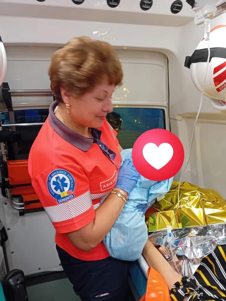 SAJ Dâmbovița, la datorie și în cele mai speciale urgențe – naștere asistată în ambulanță la Ludești