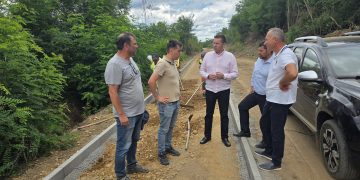 (Galerie Foto) Corneliu Ștefan, președintele CJD Dâmbovița, în teren la Ludești, Hulubești, Valea Mare, Crângurile și Cobia: „Fiecare proiect trebuie să devină o reușită pentru județ și pentru dâmbovițeni”