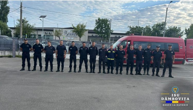 Pompierii din Dâmbovița, în misiune de sprijin în Suceava după inundațiile din Broșteni