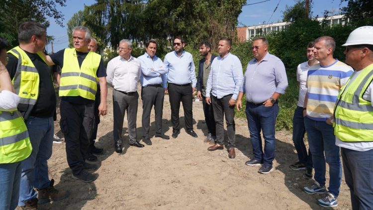 Au început lucrările de reabilitare la podul peste pârâul Bizdidel din Pucioasa