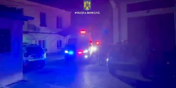 Zece bărbați arestați preventiv 30 de zile, după o încăierare violentă la Găești