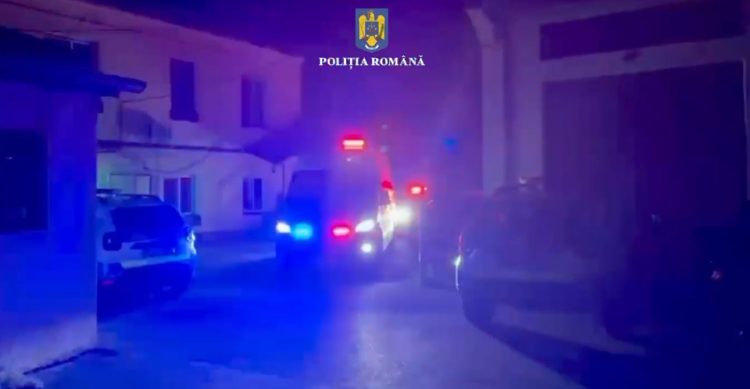 Zece bărbați arestați preventiv 30 de zile, după o încăierare violentă la Găești