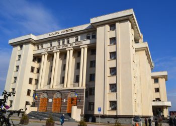 Judecătorii Tribunalului Dâmbovița suspendă soluționarea cauzelor în semn de protest față de proiectul de lege privind pensiile de serviciu