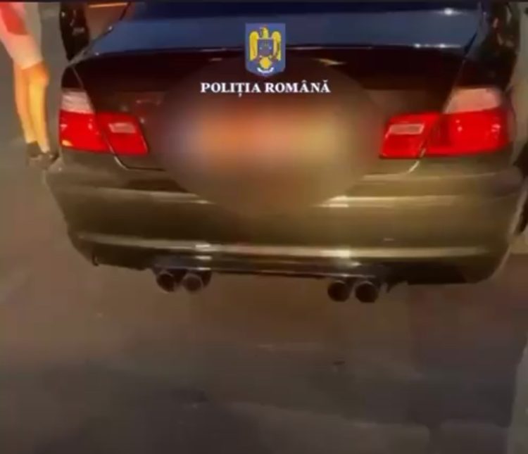 Tânăr de 20 de ani, sancționat după ce a fost prins cu autoturism modificat ilegal în Târgoviște