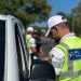 (Foto) Acțiuni ale polițiștilor rutieri pe drumurile spre munte: șoferii vitezomani și cei sub influența alcoolului, vizați de controale