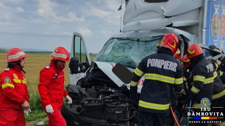 Accident grav pe DN 72, în afara localității I.L. Caragiale: trei vehicule implicate, trafic blocat