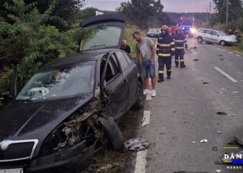 Accident rutier la Ungureni: trei persoane rănite, transportate la spital