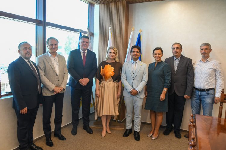 „VIZITA OFICIALĂ A DOMNULUI LEONARDO ANDRADE, DIRECTOR QS PENTRU EUROPA, LA UNIVERSITATEA „VALAHIA” DIN TÂRGOVIȘTE”