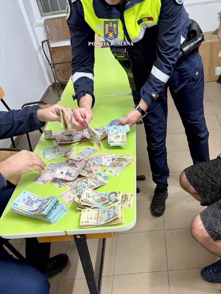 Tânăr din Târgoviște, prins de polițiști după ce a furat peste 50.000 de lei dintr-un supermarket din Pucioasa