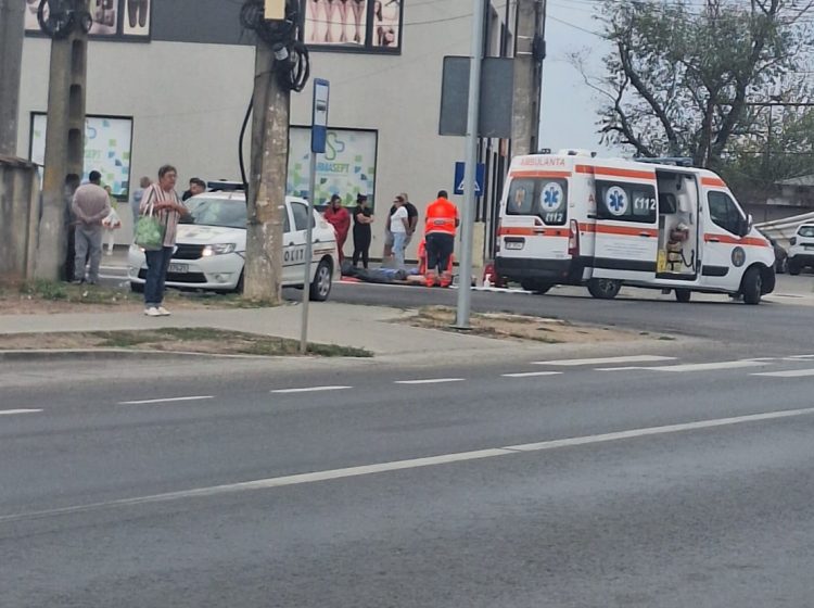 Biciclist decedat într-un accident rutier la Crevedia, după ce a fost acroșat de un camion