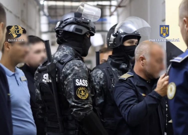Grupare de crimă organizată, destructurată de DIICOT Pitești: 10 deținuți propuși pentru arestare preventivă pentru trafic de droguri în penitenciare