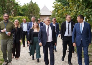 Președintele CJ Dâmbovița, Corneliu Ștefan, a prezentat proiectele județului ca model de bune practici în fața delegației internaționale