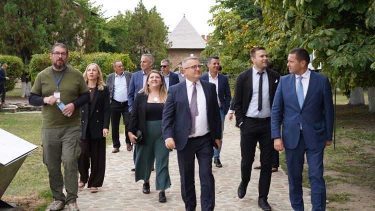 Președintele CJ Dâmbovița, Corneliu Ștefan, a prezentat proiectele județului ca model de bune practici în fața delegației internaționale