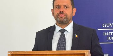 Siguranța elevilor și drepturile pensionarilor, pe masa Prefectului: Marian Tănase cere controale stricte în școli și termene clare pentru recalcularea pensiilor în Dâmbovița