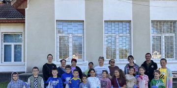 Elevii din Vulcana-Băi, implicați în ecologizare prin „Let’s Do It, România!”