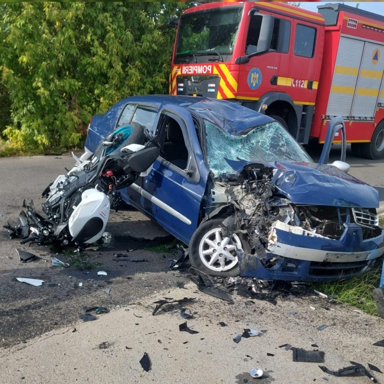 Accident mortal între Cosoba și Brezoaele: motociclist de 33 de ani și-a pierdut viața, șofer de 19 ani rănit și transportat la spital