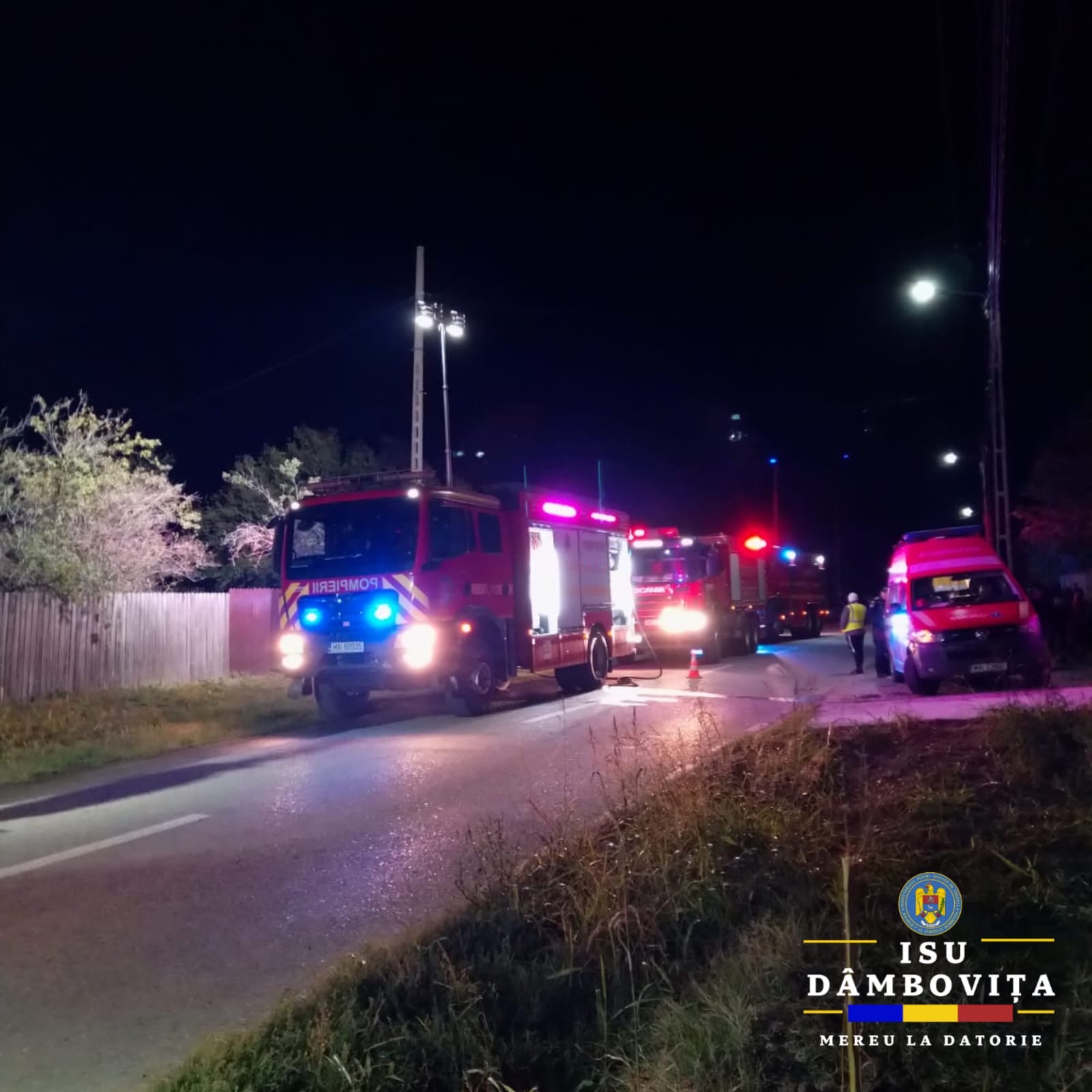 Tragedie în Tărtășești! Casă mistuită de flăcări – o femeie și-a pierdut viața în incendiu