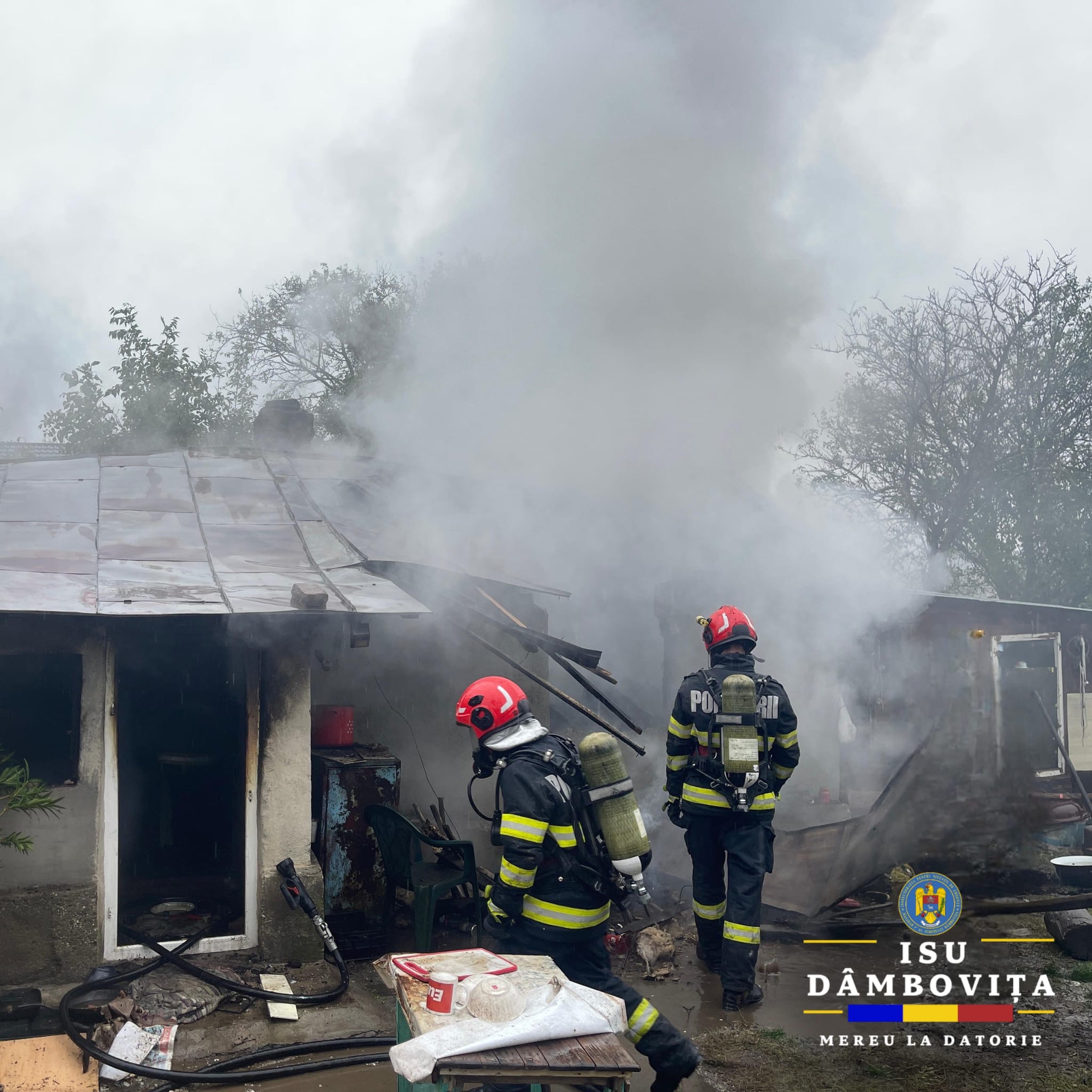 Incendiu tragic la Șelaru: o femeie de 70 de ani și-a pierdut viața după ce locuința i-a fost cuprinsă de flăcări