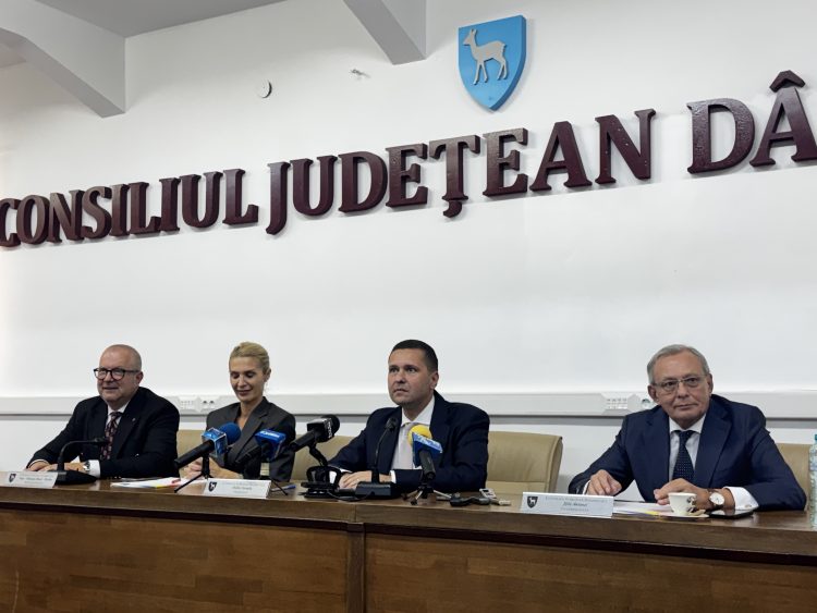 Corneliu Ștefan: „Am făcut tot ceea ce ținea de noi pentru Sala Sporturilor din Târgoviște. Proiectul Spitalului de Pediatrie este deja depus și în evaluare la minister!”