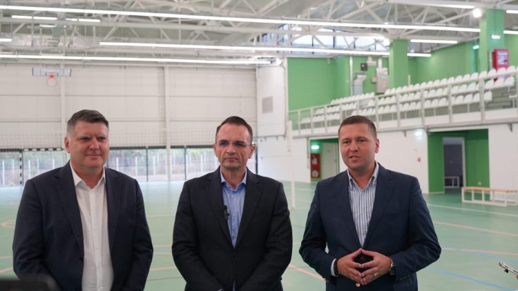 Președintele Consiliului Județean Dâmbovița, Corneliu Ștefan, prezent la deschiderea complexului sportiv “Valahia”