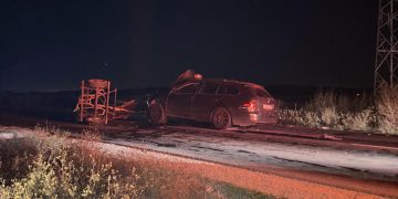 CĂRUȚAȘ BĂUT (0,33 mg/l) a PROVOCAT un ACCIDENT GRAV cu 3 RĂNIȚI la Moara Nouă! Impact violent între mașină și atelajul hipo!