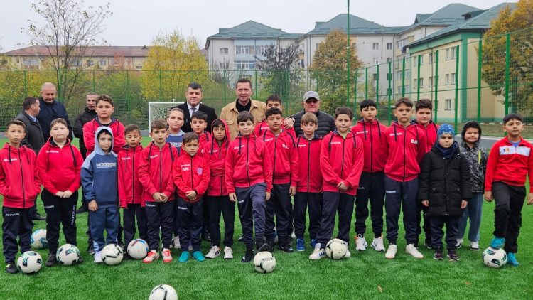 Titu dă lovitura în infrastructura școlară! Două noi baze sportive inaugurate cu sprijinul Consiliului Județean Dâmbovița
