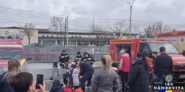 Preșcolarii de la Grădinița nr. 13 au descoperit lumea pompierilor la Detașamentul Târgoviște