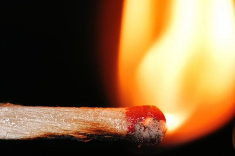 ȘOCANT! Și-a incendiat fosta concubină în propria casă! Arestat pentru 30 de zile!