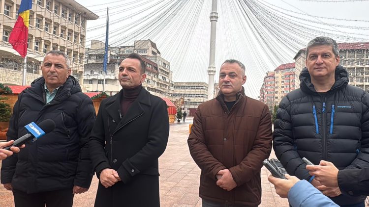 Magia Sărbătorilor se aprinde în Piața Tricolorului: Târgoviștea dă startul oficial al feeriei de iarnă