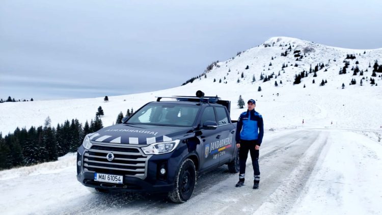 Avertisment pentru turiști: recomandările jandarmilor montani dâmbovițeni pentru deplasările în Bucegi