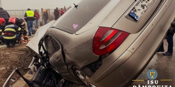 Tragedie la Filipeștii de Pădure: Un bărbat a murit după ce mașina a intrat violent într-un cap de pod