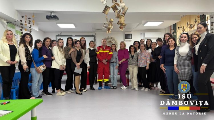 28 de cadre didactice, instruite să salveze vieți: lecție de prim ajutor care poate face diferența dintre viață și moarte, la Târgoviște