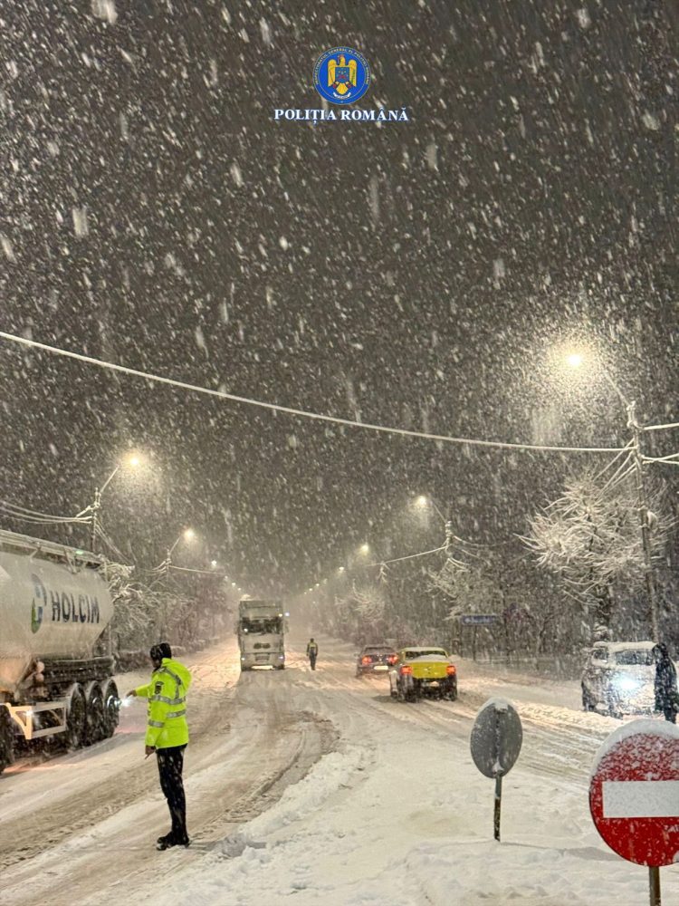 Inspectoratul de Poliție Județean Dâmbovița: Cod Galben de vreme severă – Poliția avertizează asupra riscurilor din trafic și recomandă prudență maximă