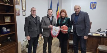Corneliu Ștefan, Președintele Consiliului Județean Dâmbovița, și Carmen Tocală (FRB), acord pentru viitorul baschetului dâmbovițean