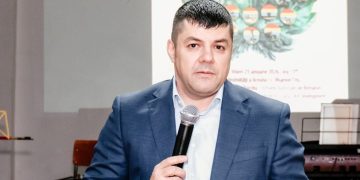 Titu sărbătorește Mica Unire: Tricolor, Hora și Spirit Comunitar