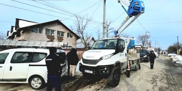 Racordări ilegale la rețeaua de energie electrică depistate în comuna Cojasca