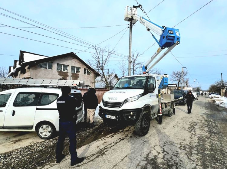 Racordări ilegale la rețeaua de energie electrică depistate în comuna Cojasca
