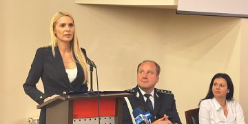 Vicepreședinta Consiliului Județean Dâmbovița, Luciana Cristea, mesaj puternic de Ziua Poliției Române: sacrificiu, prevenție și siguranță pentru dâmbovițeni.
