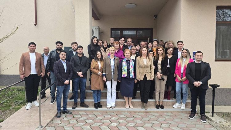 PSD Nucet își întărește echipa: alegeri în trei structuri, alături de președinta OFSD Dâmbovița, Carmen Holban, și vicepreședinta, Luciana Cristea.