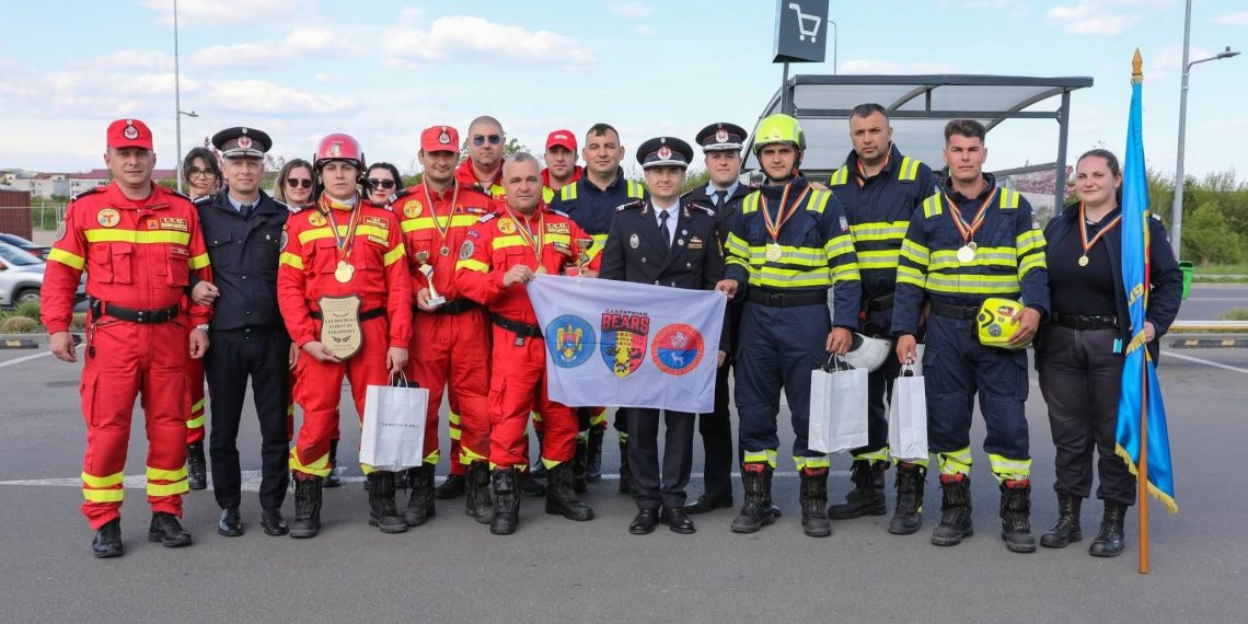 (Foto)Dâmbovița, polul excelenței în salvare: ISU Dâmbovița a cucerit toate trofeele la Competiția Zonală de Descarcerare și Prim Ajutor