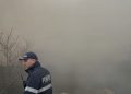 Incendiu de amploare în Crevedia: Două case și un garaj cuprinse de flăcări; intervin forțe din Dâmbovița și București-Ilfov