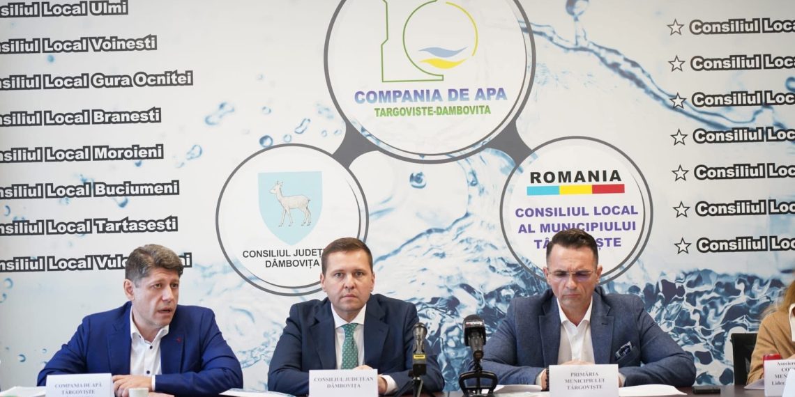 Pași uriași pentru modernizarea Dâmboviței: S-a semnat contractul de 27 de milioane de euro pentru stațiile de epurare din 12 localități!