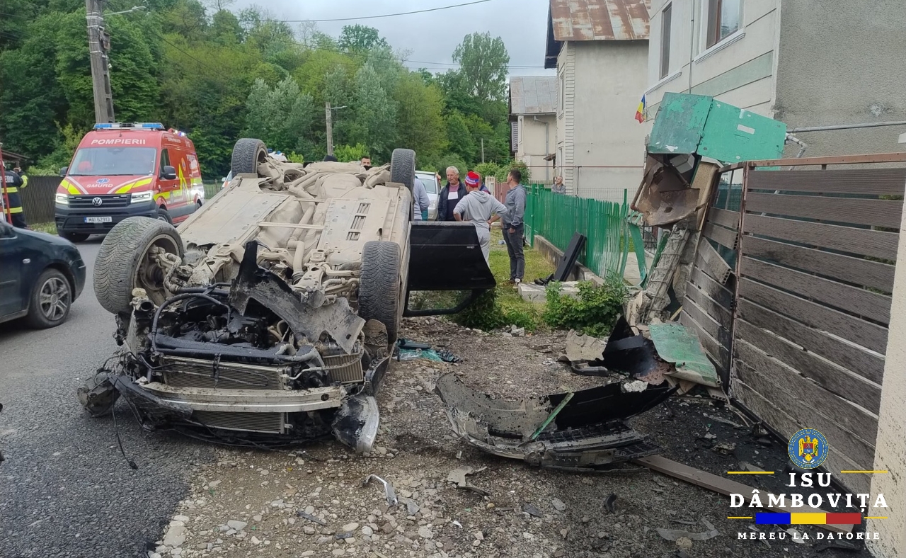 Accident grav în Ocnița: Mașină răsturnată pe DJ 720C, o femeie și doi copii au ajuns la spital