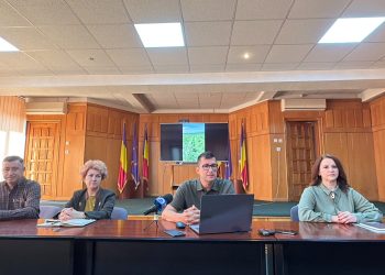 (Foto) Directorul Direcției Silvice Dâmbovița, George Adrian Bîlcan, a prezentat bilanțul campaniei de împăduriri și a marcat Ziua Silvicultorului