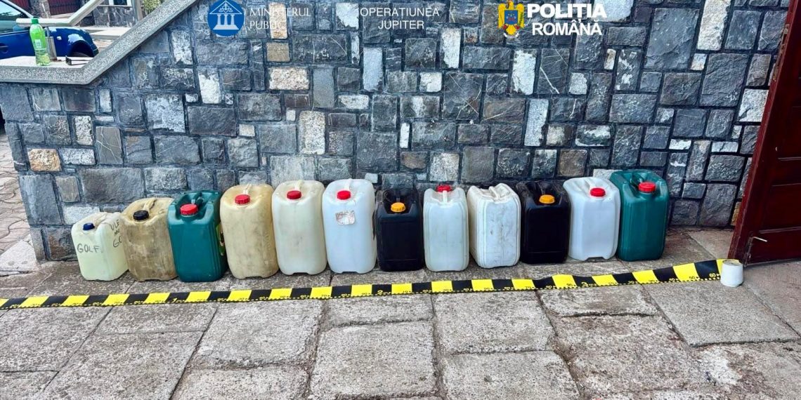 24 de persoane reținute după cele 62 de percheziții desfășurate în Dâmbovița