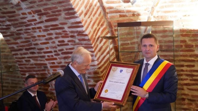 Theodor Stolojan, desemnat Cetățean de Onoare al Județului Dâmbovița în cadrul Zilelor Județului 2026