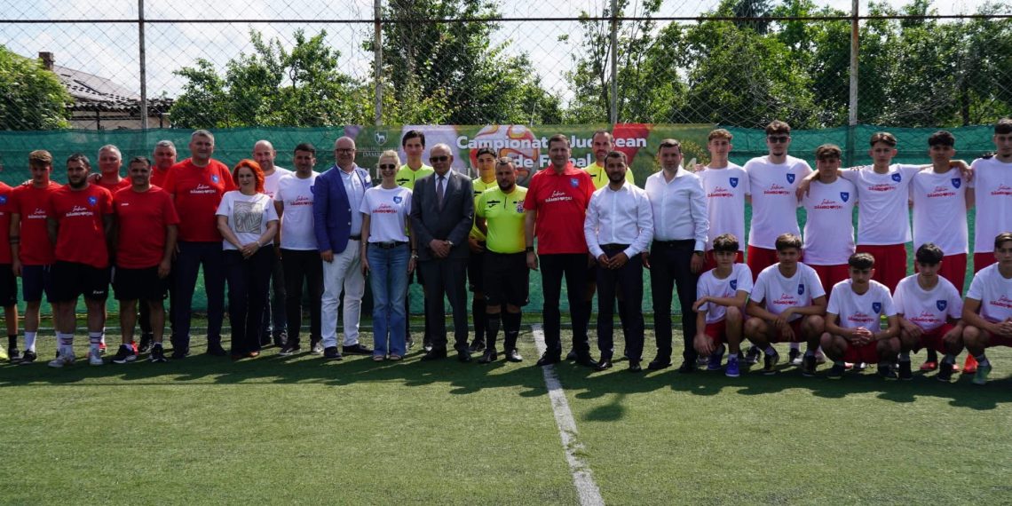 Campionatul Județean de Fotbal „Iubim Dâmbovița” a debutat sub semnul pasiunii pentru sport și al spiritului de echipă