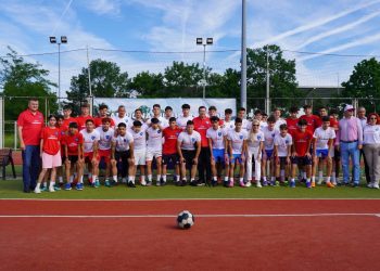 Campionatul de Tenis cu Piciorul a dat startul unei zile pline de energie în cadrul Zilelor Județului Dâmbovița