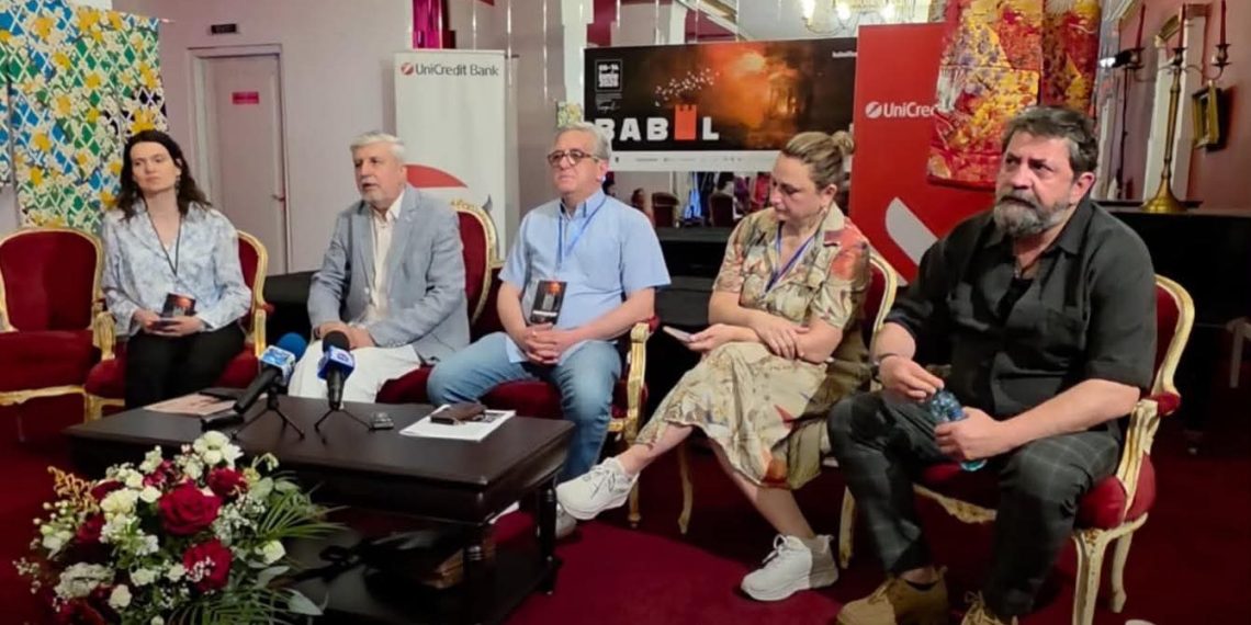 Invitați din Macedonia de Nord participă la un dialog dedicat teatrului și creației artistice în cadrul Festivalului Babel.